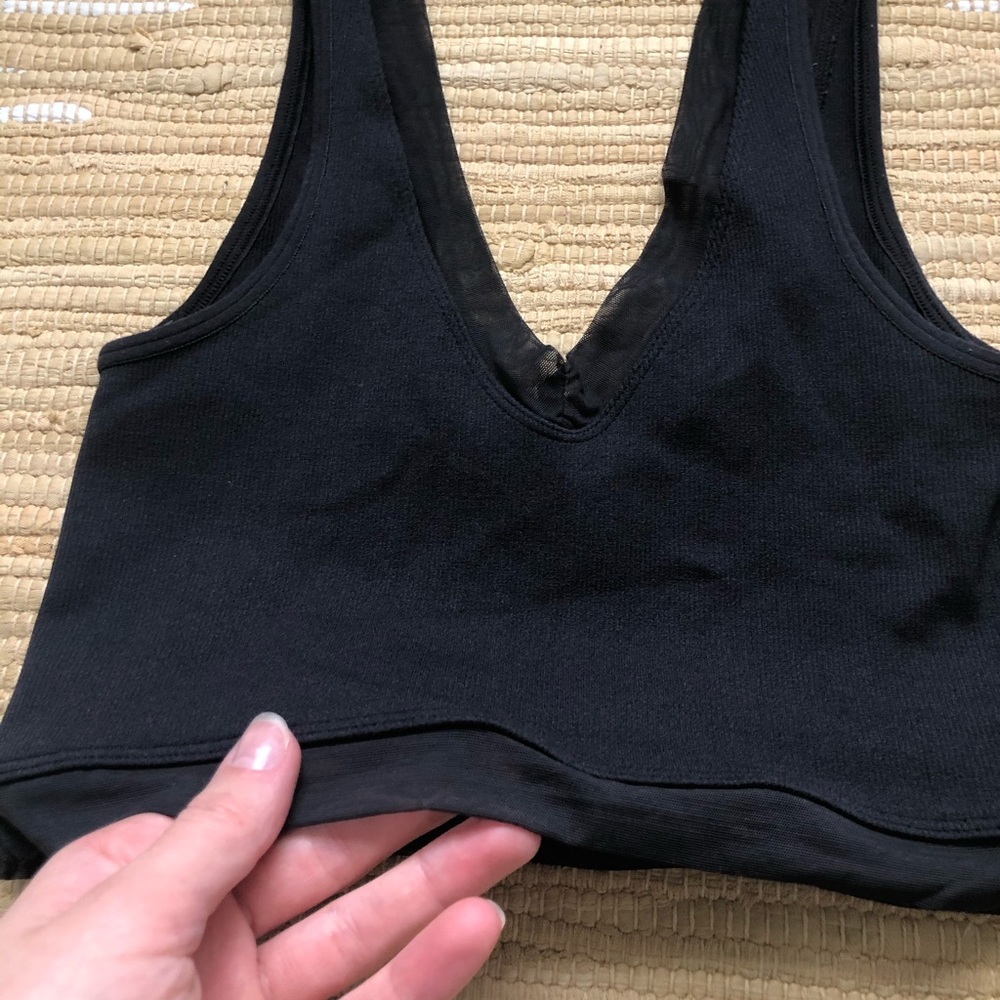 UO Top - Picture 3 of 4